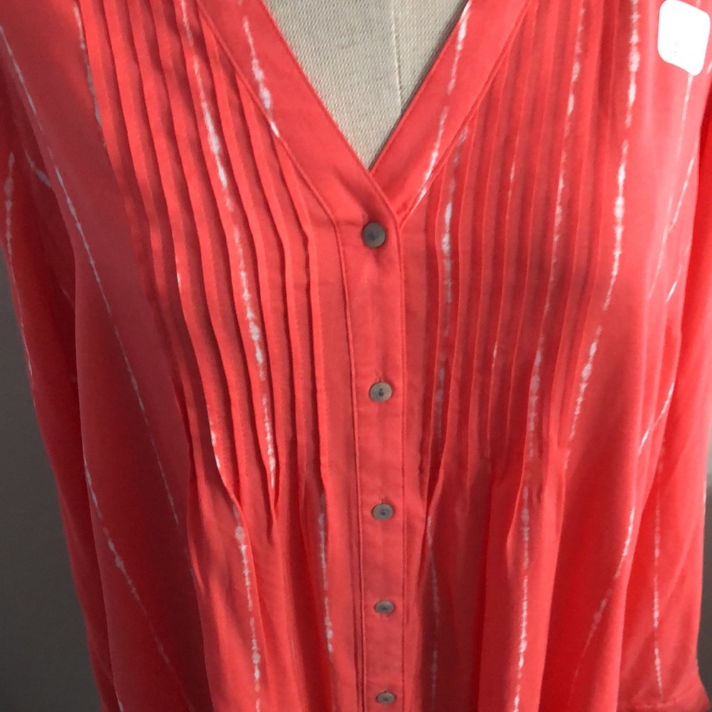 Women’s Brand new with tags, maternity shirt - Picture 4 of 7